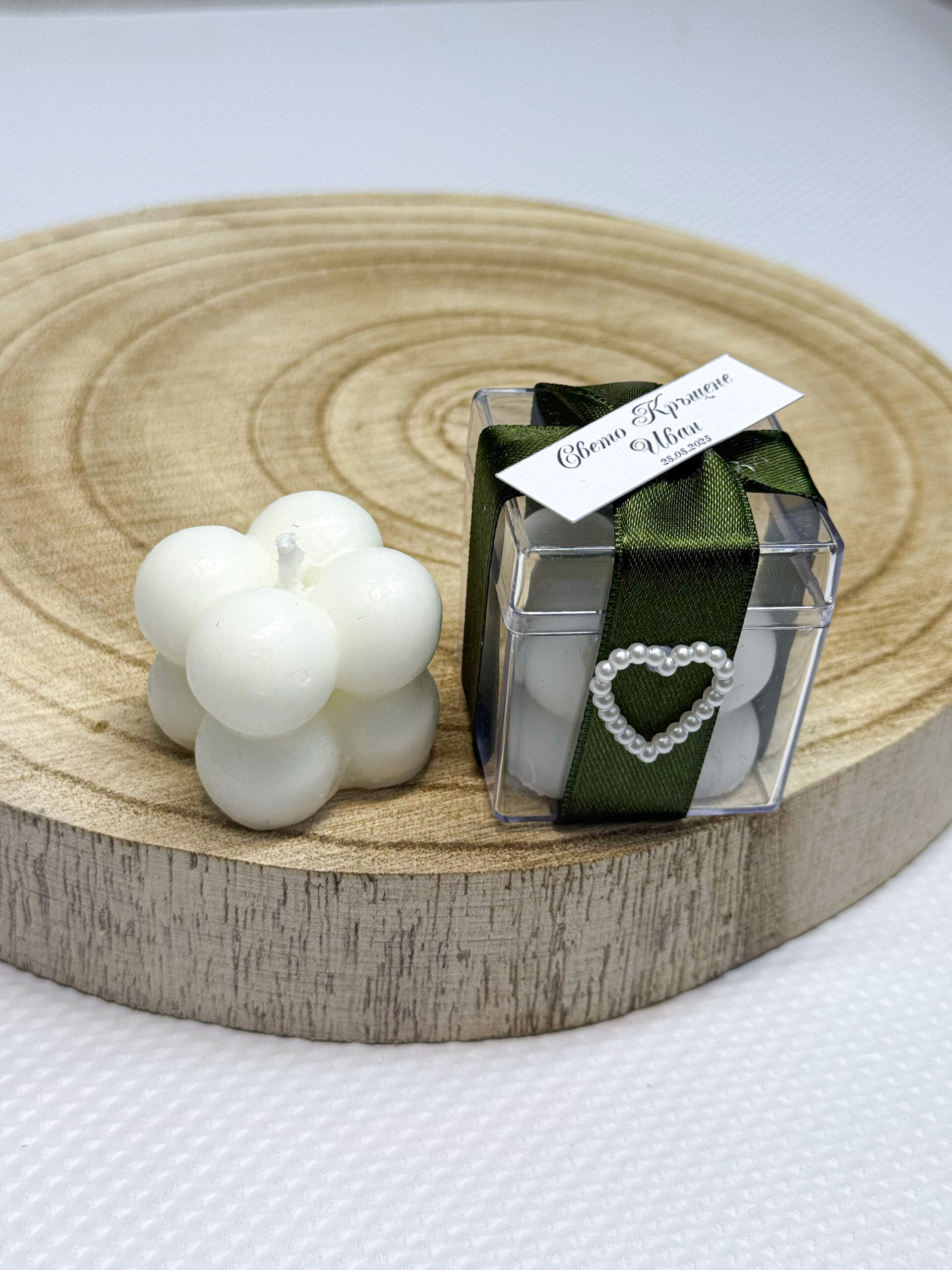 Подаръчна свещ