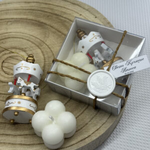 Подаръчна свещ